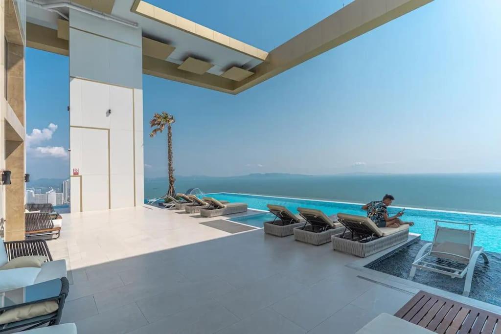 Sea View 5 Star Facilities Luxury Stay At Pattaya หาดจอมเทียน ภายนอก รูปภาพ
