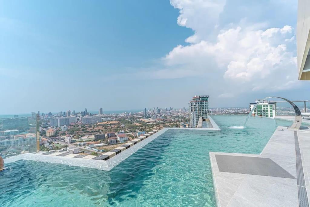 Sea View 5 Star Facilities Luxury Stay At Pattaya หาดจอมเทียน ภายนอก รูปภาพ